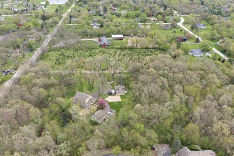 309 Three Oaks Road Cary IL 60013