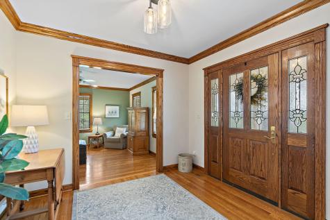 309 Three Oaks Road Cary IL 60013