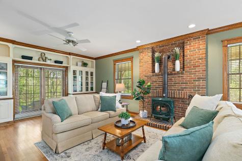 309 Three Oaks Road Cary IL 60013