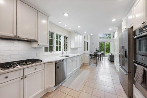 881 Marion Avenue Highland Park IL 60035