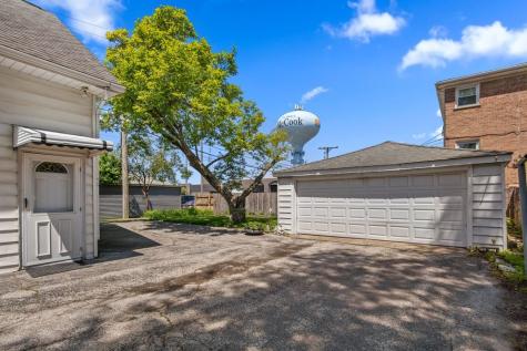 8434 West 50th Street Mccook IL 60525