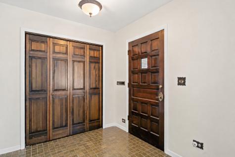 8434 West 50th Street Mccook IL 60525