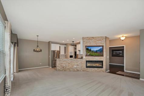 21418 Timber Lake Court Crest Hill IL 60403