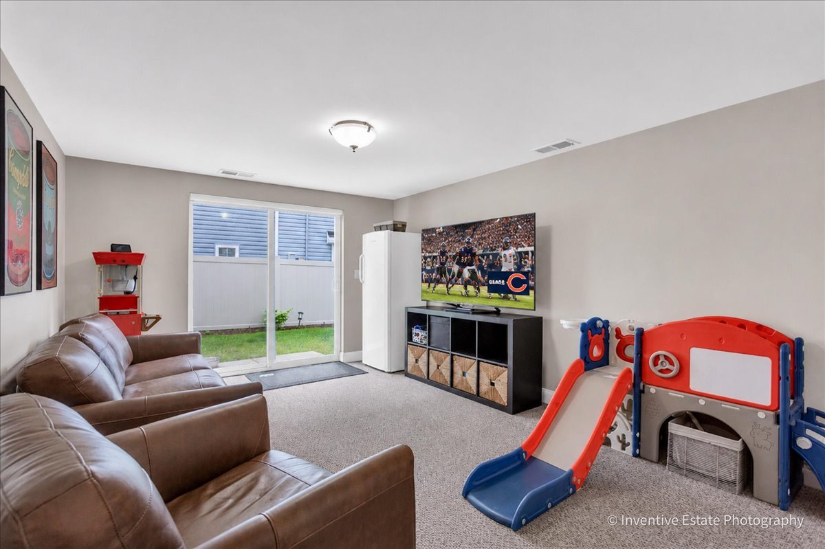 5642 North Lockwood Avenue Chicago IL 60646