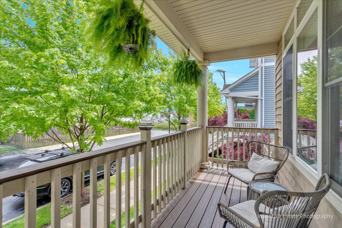 5642 North Lockwood Avenue Chicago IL 60646