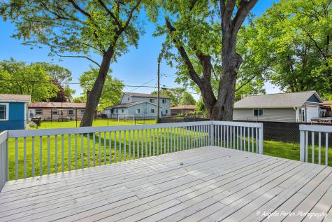 410 Willow Road Wauconda IL 60084