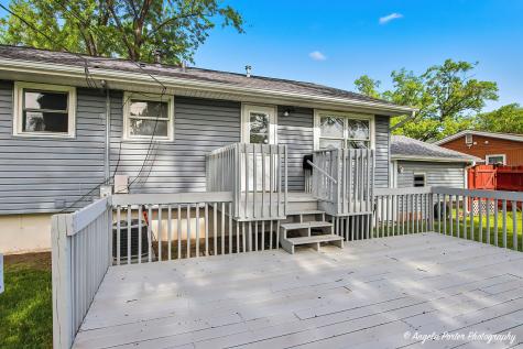 410 Willow Road Wauconda IL 60084