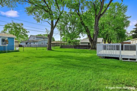 410 Willow Road Wauconda IL 60084