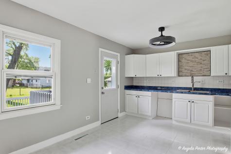 410 Willow Road Wauconda IL 60084