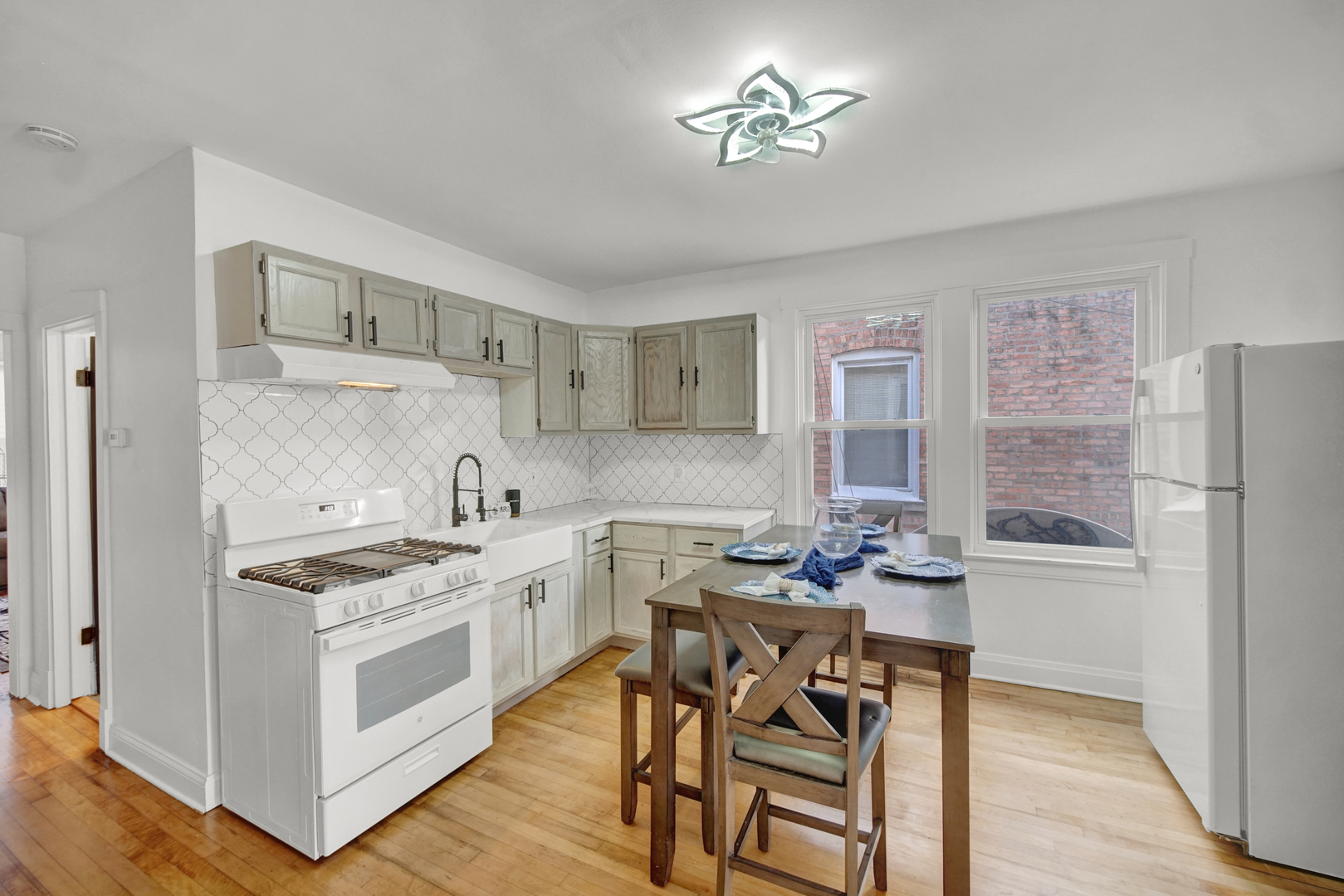 2854 South Central Park Avenue Chicago IL 60623