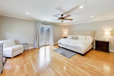 713 North Beverly Lane Arlington Heights IL 60004