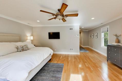 713 North Beverly Lane Arlington Heights IL 60004