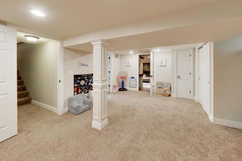713 North Beverly Lane Arlington Heights IL 60004