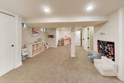 713 North Beverly Lane Arlington Heights IL 60004