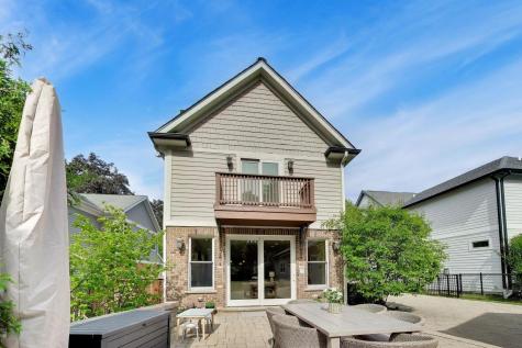 713 North Beverly Lane Arlington Heights IL 60004