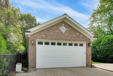 713 North Beverly Lane Arlington Heights IL 60004