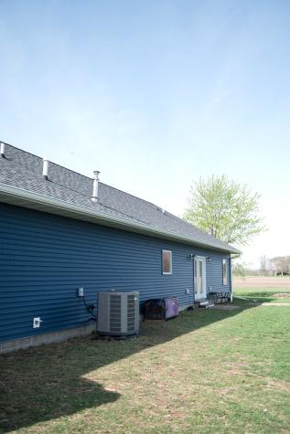466 County Road 100 Sadorus IL 61872