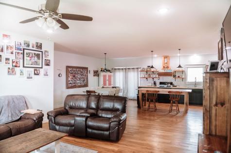 466 County Road 100 Sadorus IL 61872