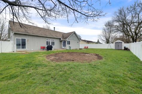 125 North Hamilton Drive Grant Park IL 60940