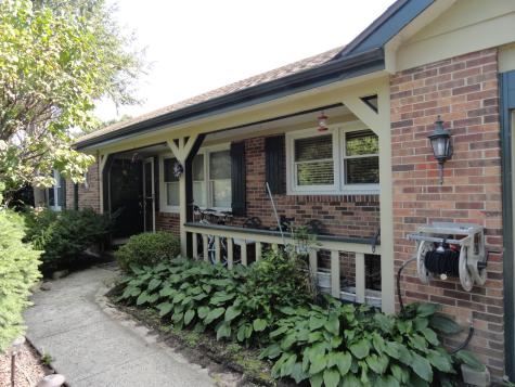6 Lagoon Drive Hawthorn Woods IL 60047