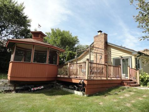 6 Lagoon Drive Hawthorn Woods IL 60047