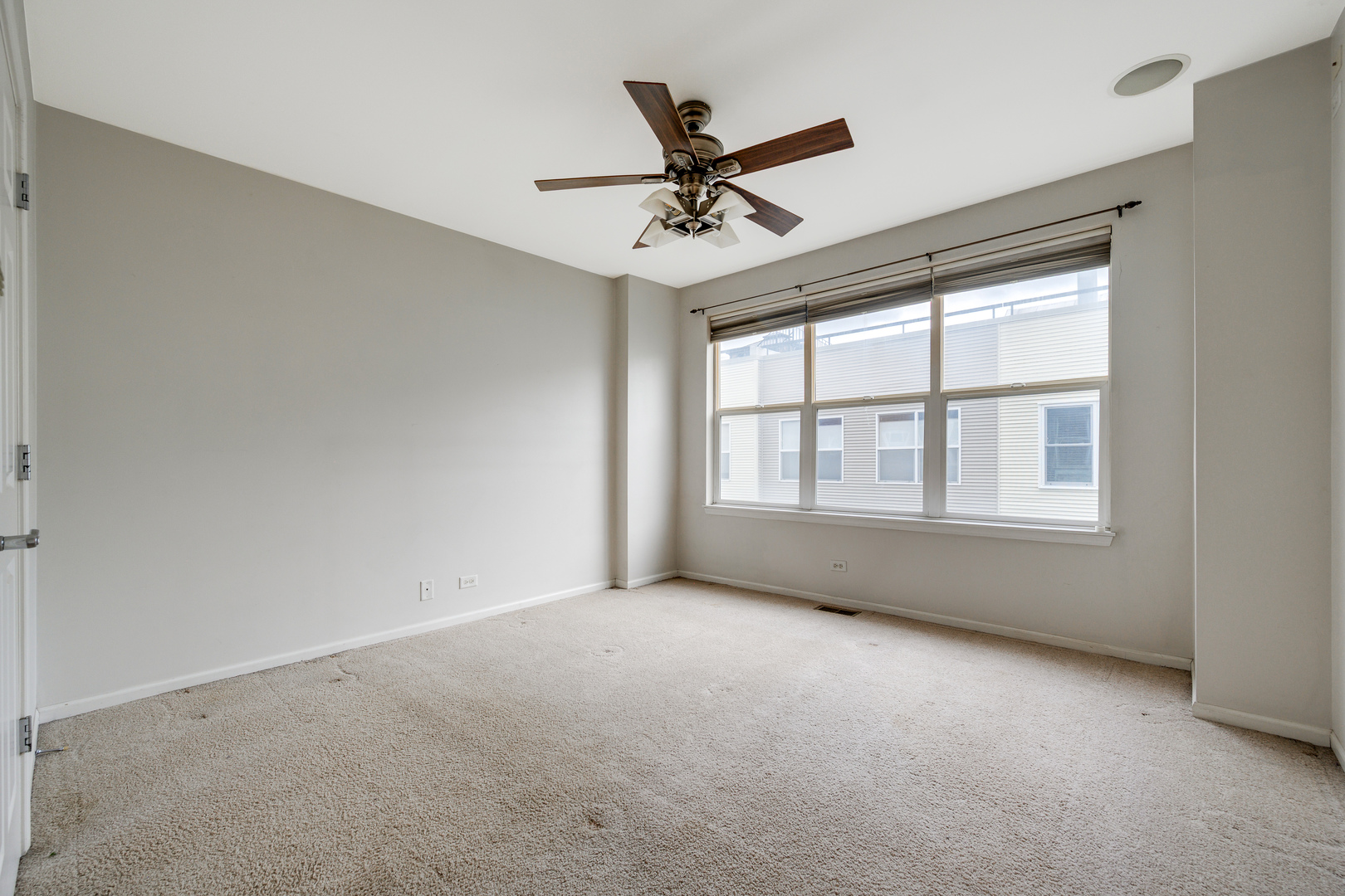 1811 North Rockwell Street Chicago IL 60647