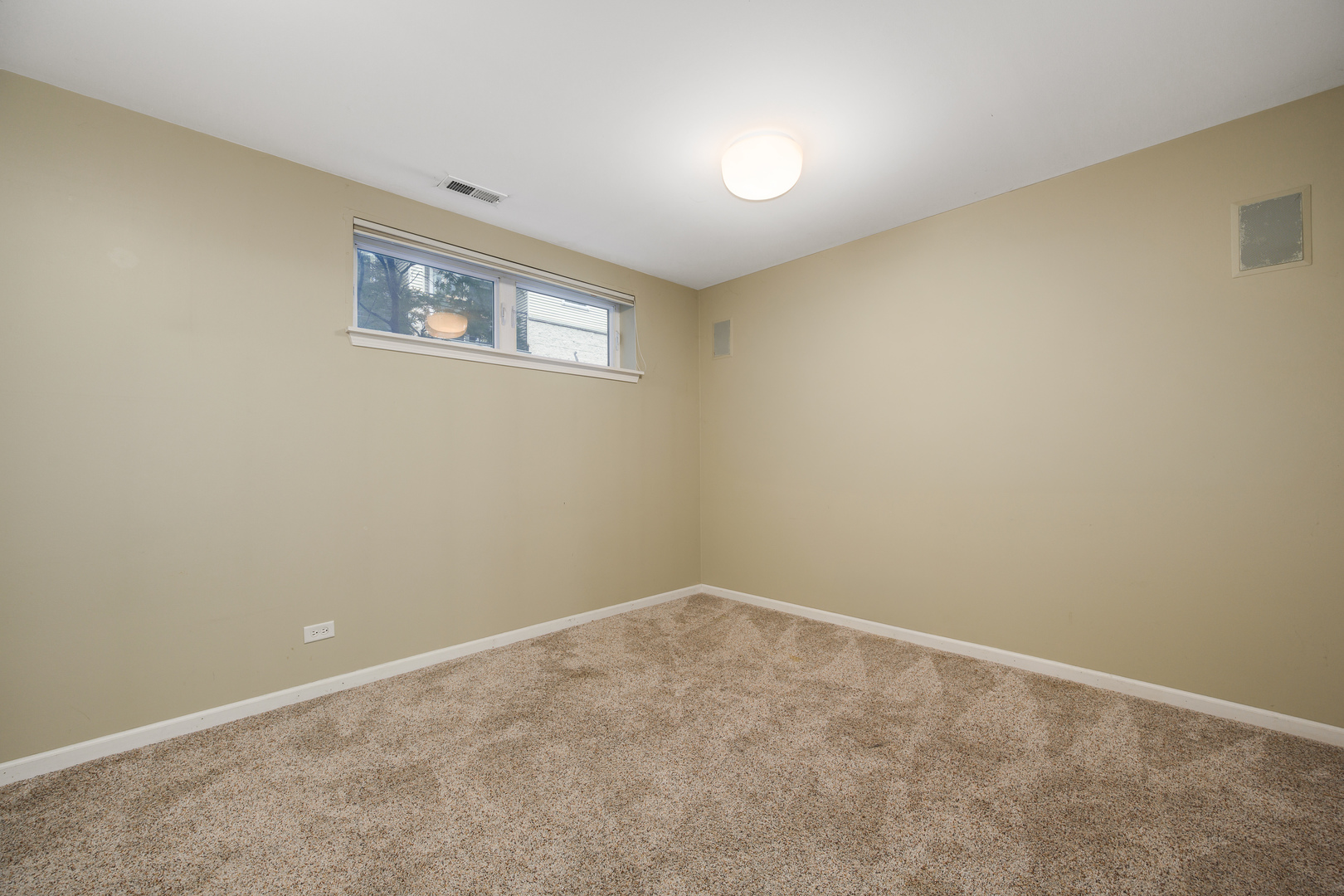 1811 North Rockwell Street Chicago IL 60647