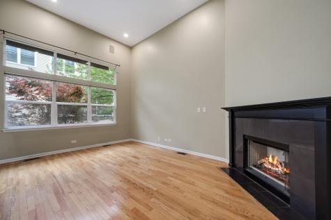 1811 North Rockwell Street Chicago IL 60647
