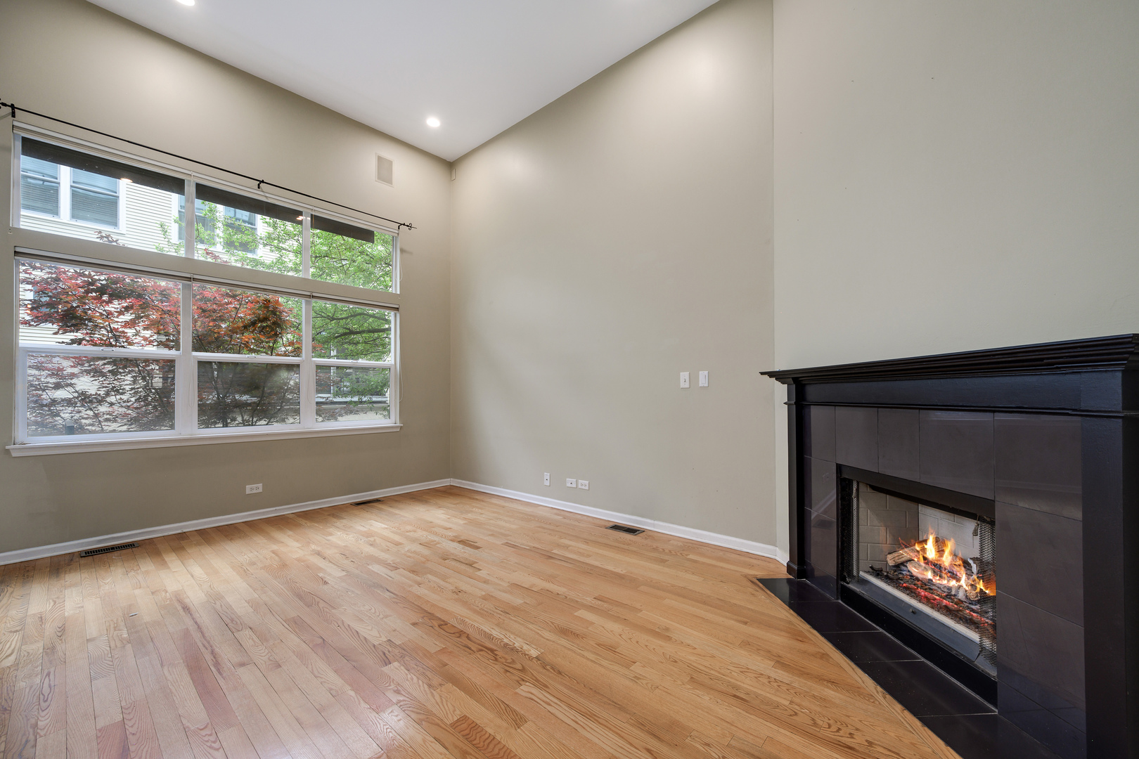 1811 North Rockwell Street Chicago IL 60647