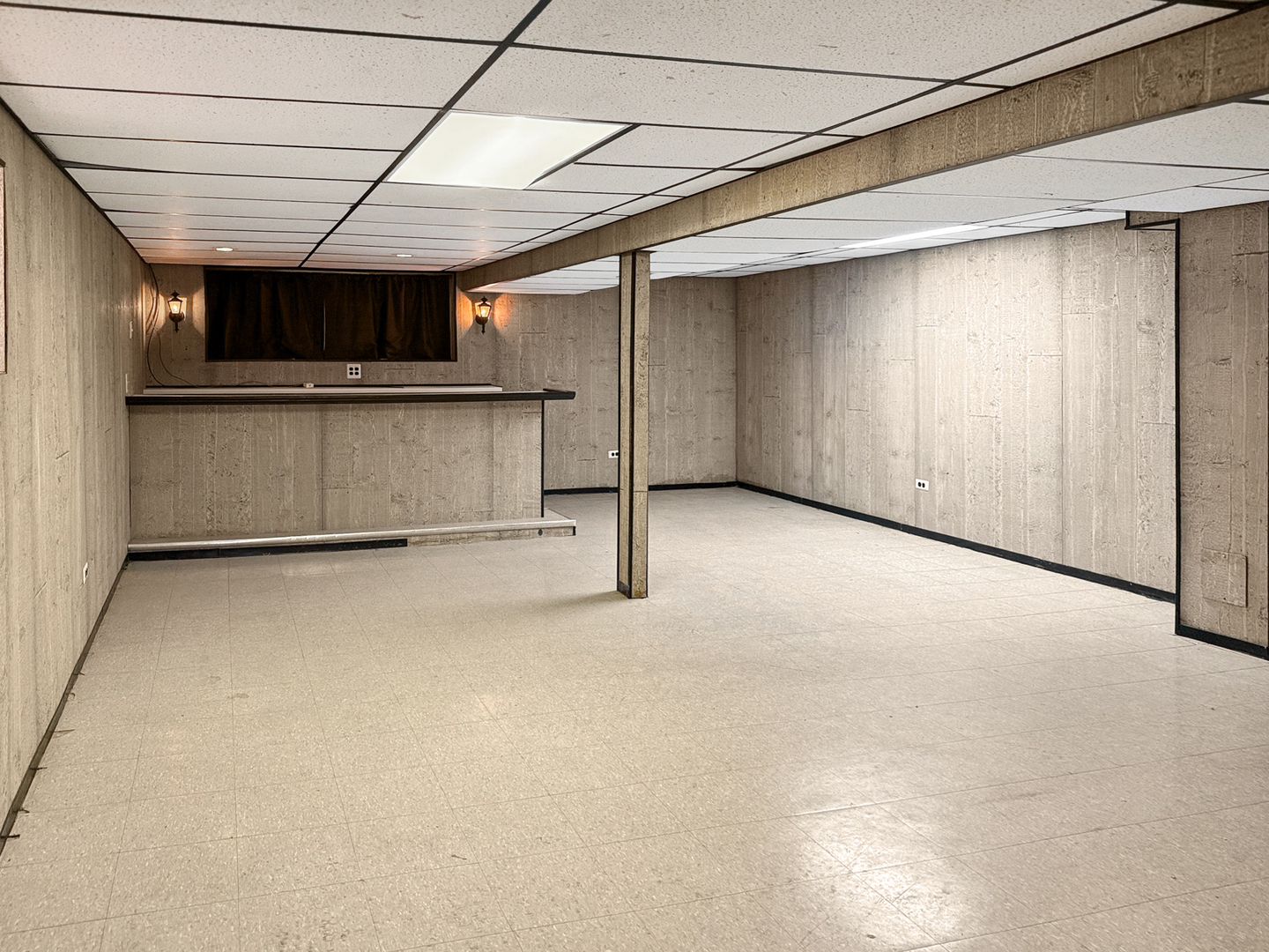 11142 South Sawyer Avenue Chicago IL 60655