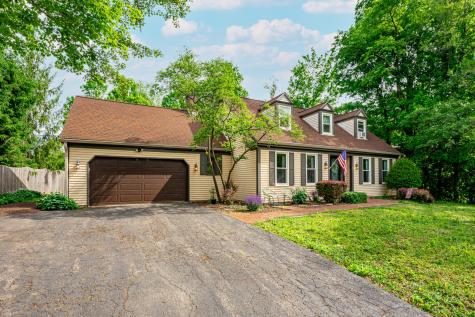 5472 Blackthorn Drive Rockford IL 61107