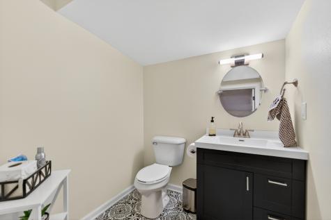 5472 Blackthorn Drive Rockford IL 61107