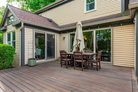 5472 Blackthorn Drive Rockford IL 61107