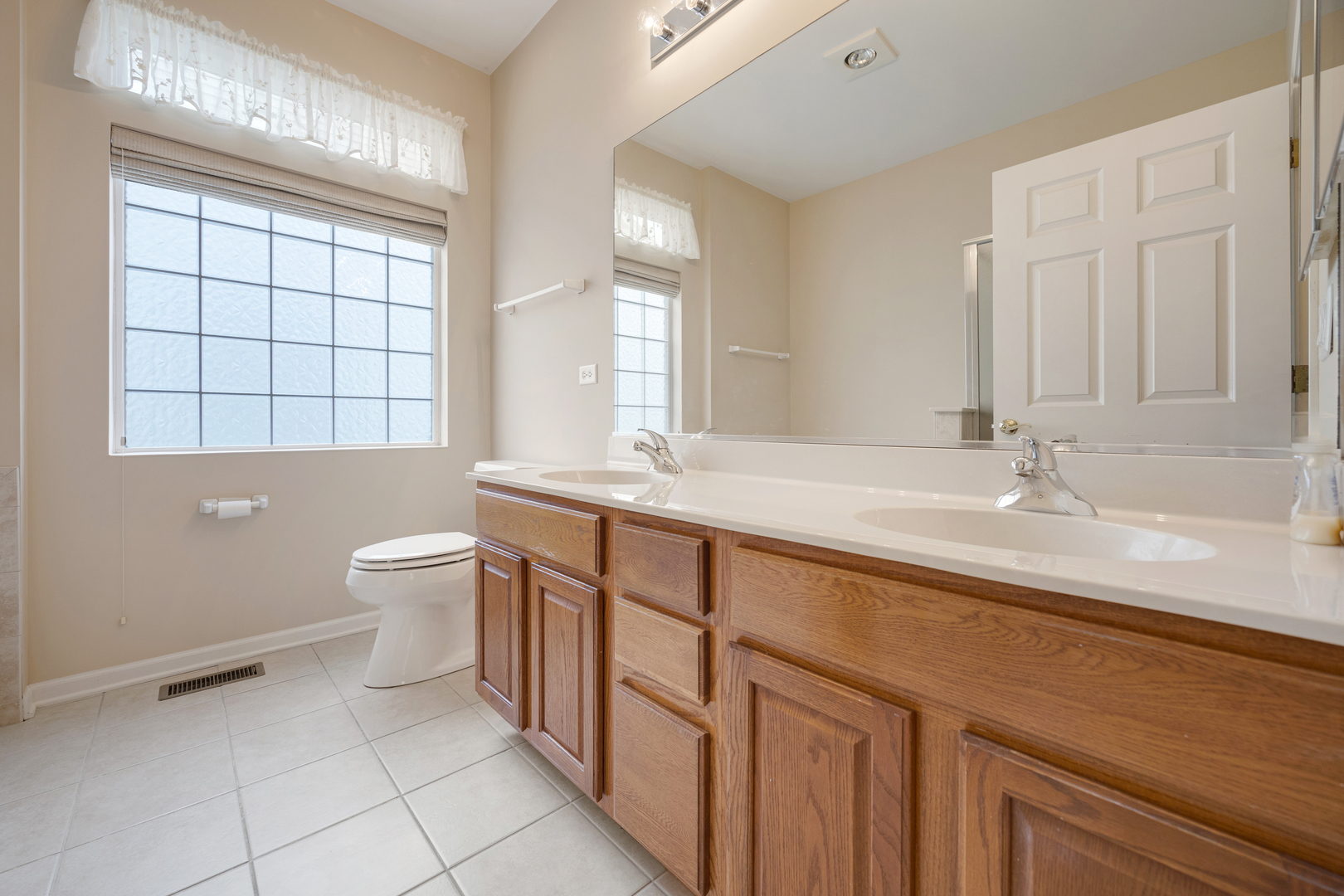 3707 Idlewild Lane Naperville IL 60564