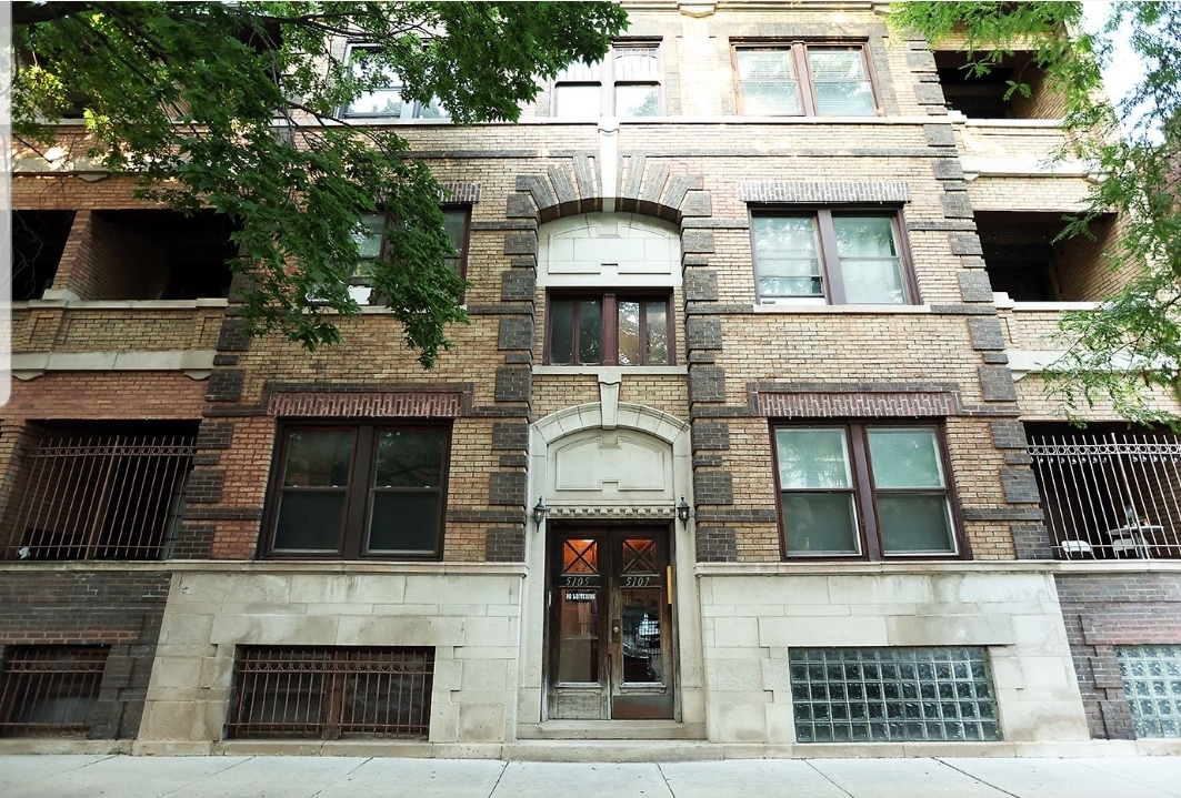 5107 South Ingleside Avenue Chicago IL 60615