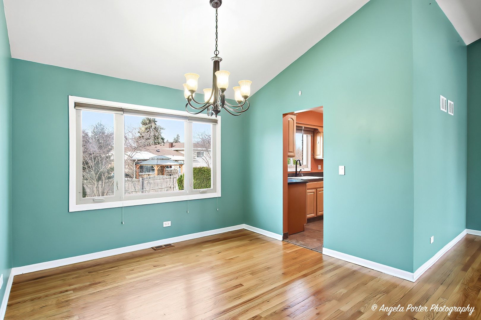 818 Rumple Lane Addison IL 60101