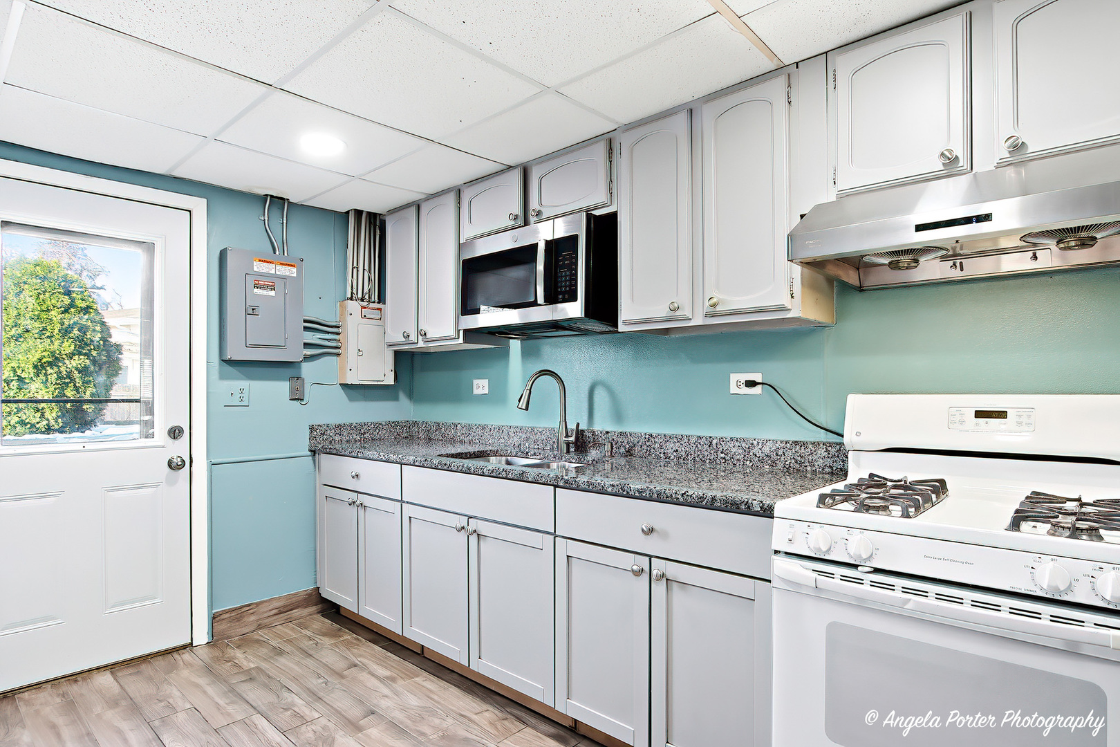 818 Rumple Lane Addison IL 60101