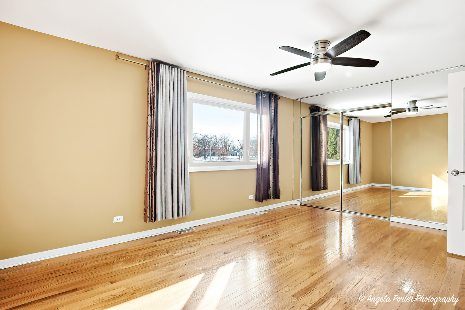 818 Rumple Lane Addison IL 60101