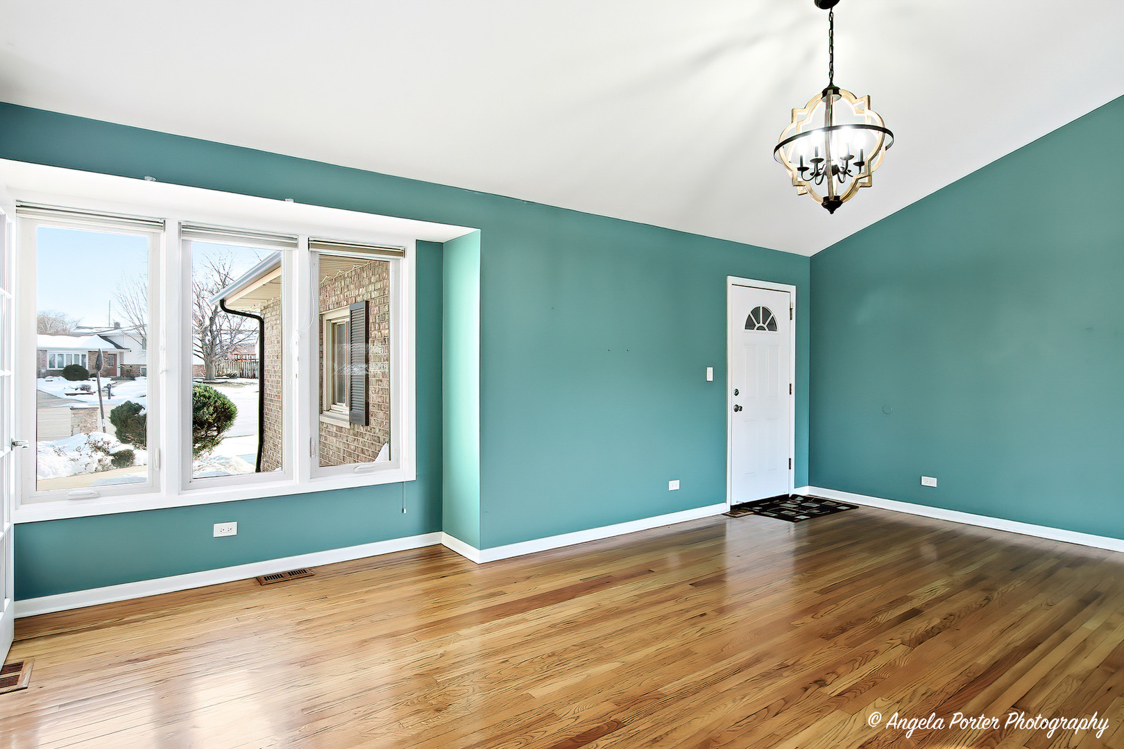 818 Rumple Lane Addison IL 60101