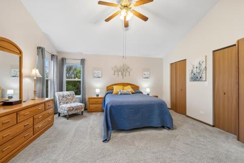 606 Arlington Lane South Elgin IL 60177