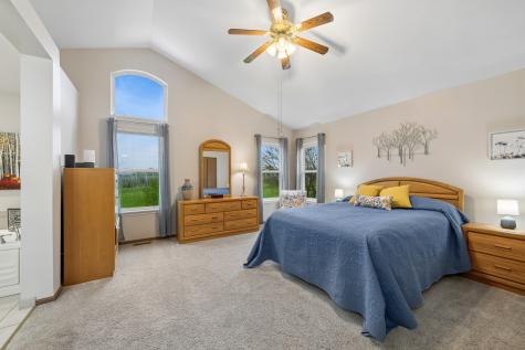 606 Arlington Lane South Elgin IL 60177