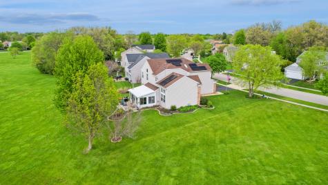 606 Arlington Lane South Elgin IL 60177