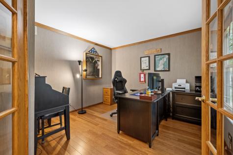 606 Arlington Lane South Elgin IL 60177