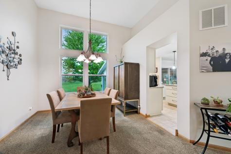 606 Arlington Lane South Elgin IL 60177