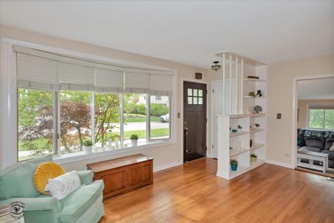 591 South Charlotte Street Lombard IL 60148
