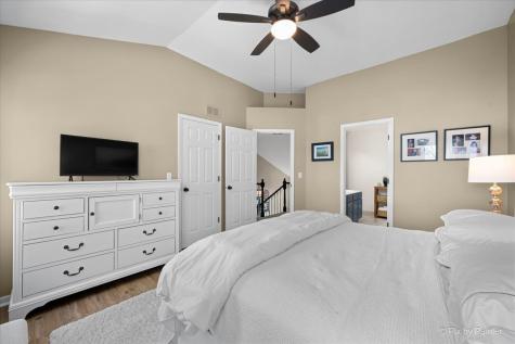 1491 Woodscreek Circle Crystal Lake IL 60014