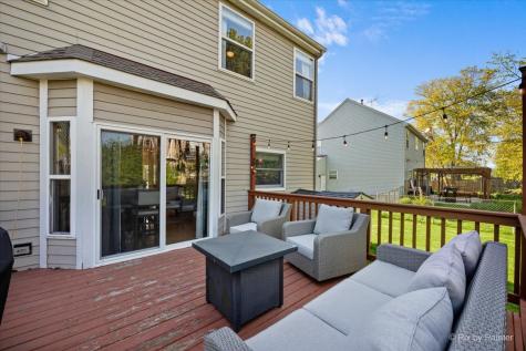 1491 Woodscreek Circle Crystal Lake IL 60014