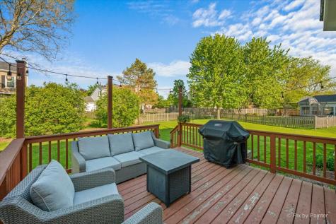 1491 Woodscreek Circle Crystal Lake IL 60014