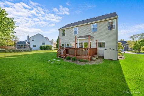 1491 Woodscreek Circle Crystal Lake IL 60014