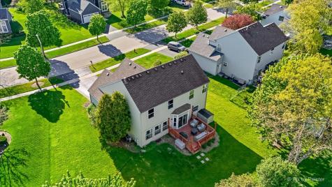1491 Woodscreek Circle Crystal Lake IL 60014